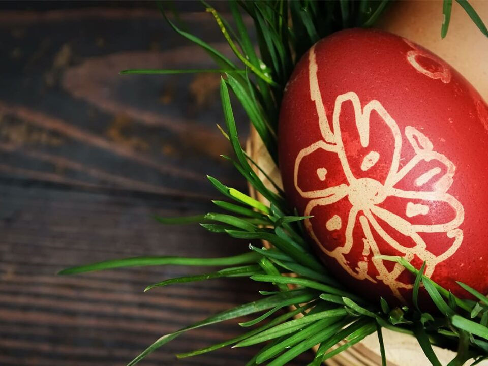 Ostern und Eier färben